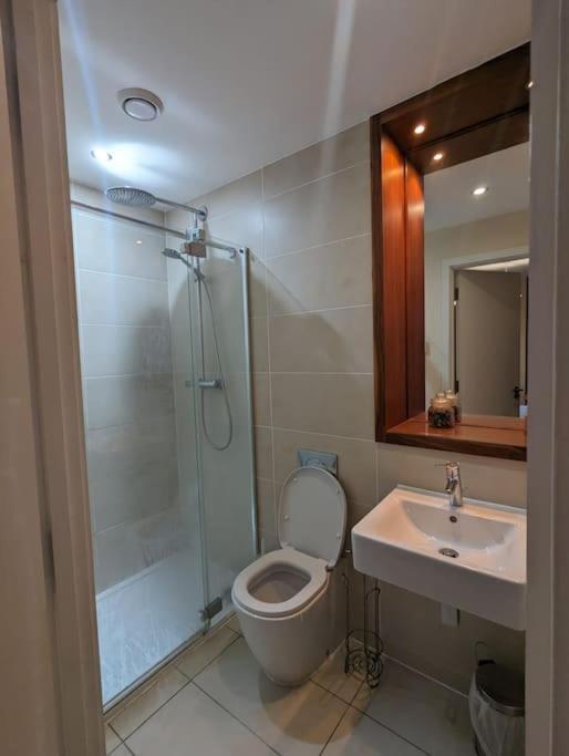 2 Bedroom Flat Appartement *