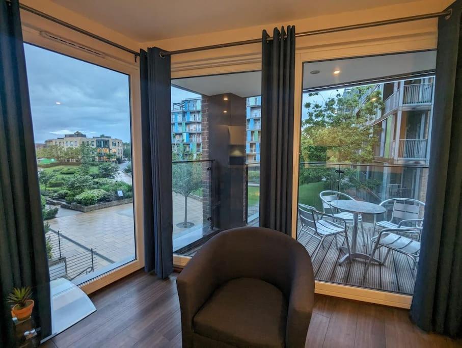 2 Bedroom Flat * CBG