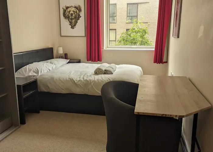 2 Bedroom Flat